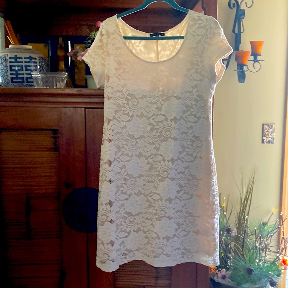 Tiana B lacy dress